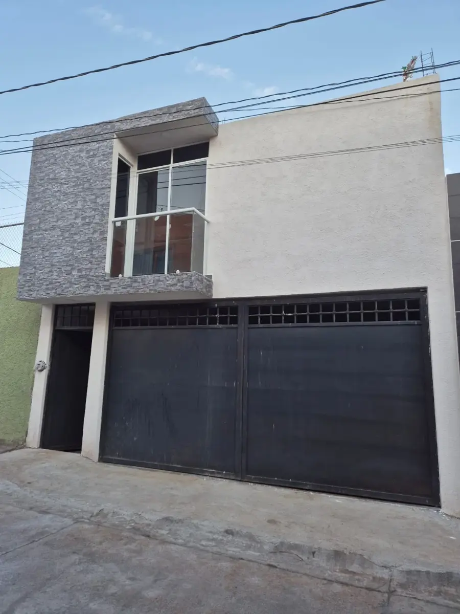 Casa en venta en Los Manantiales de Morelia, Morelia — foto 1 de 13