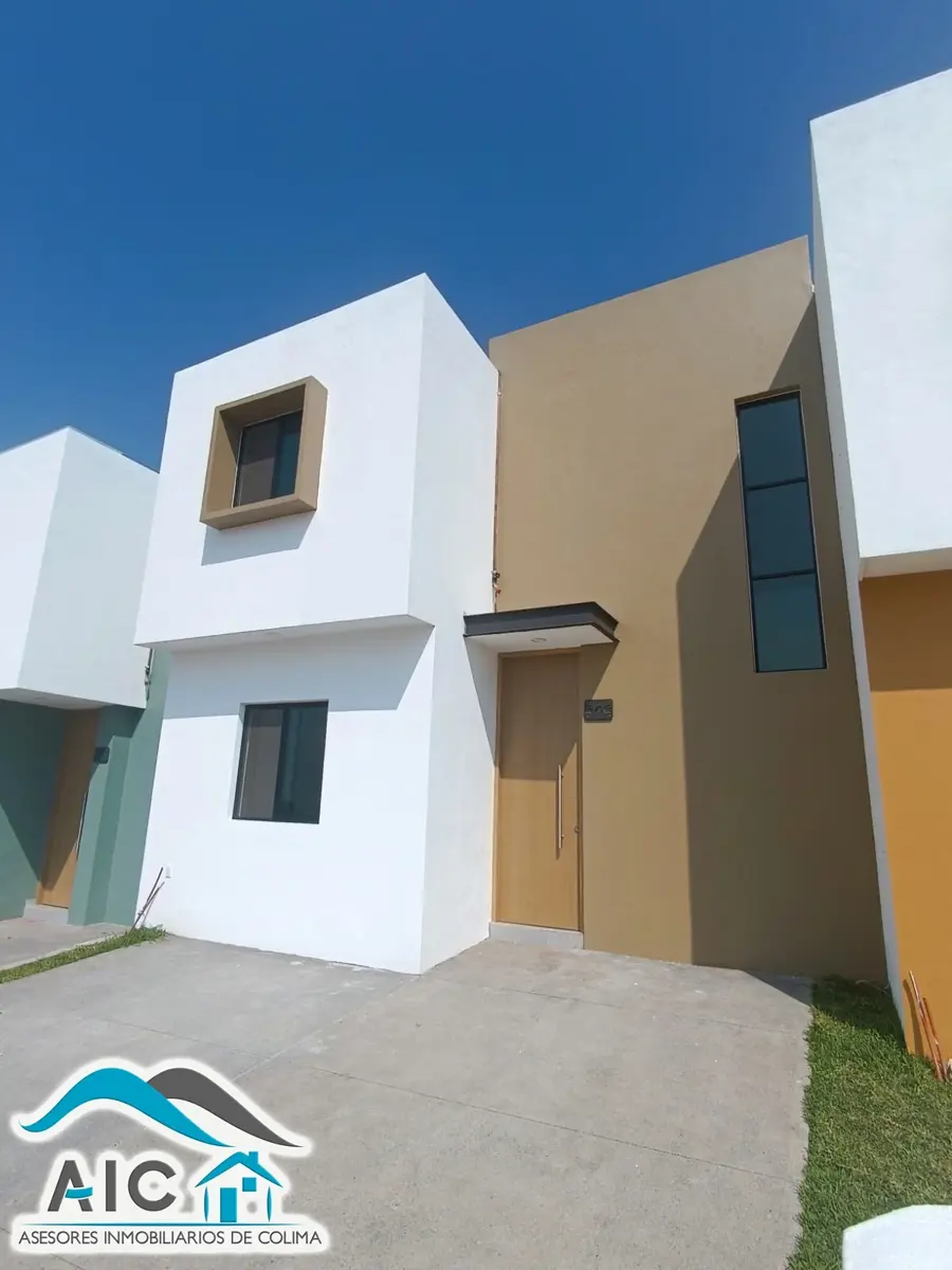 Casa en venta en Lindavista, Villa de Álvarez — foto 1 de 21