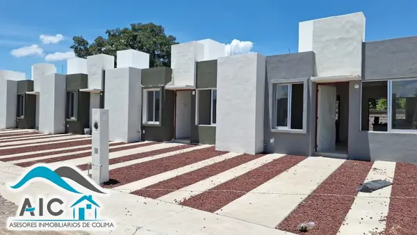 Casa en venta en Residencial Tulipanes, Villa de Álvarez — foto 2 de 2