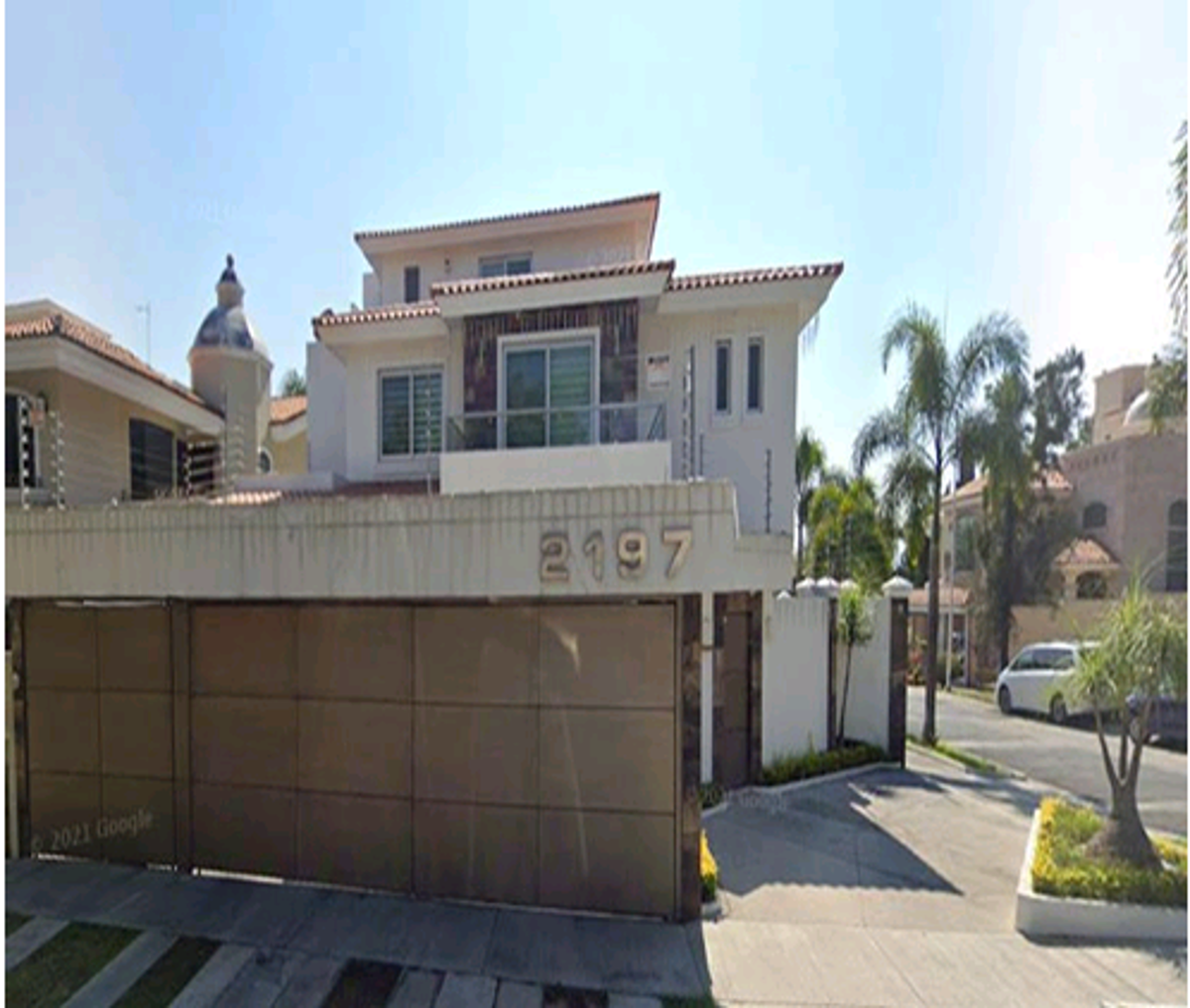 Casa en venta en Bugambilias, Zapopan — foto 1 de 10