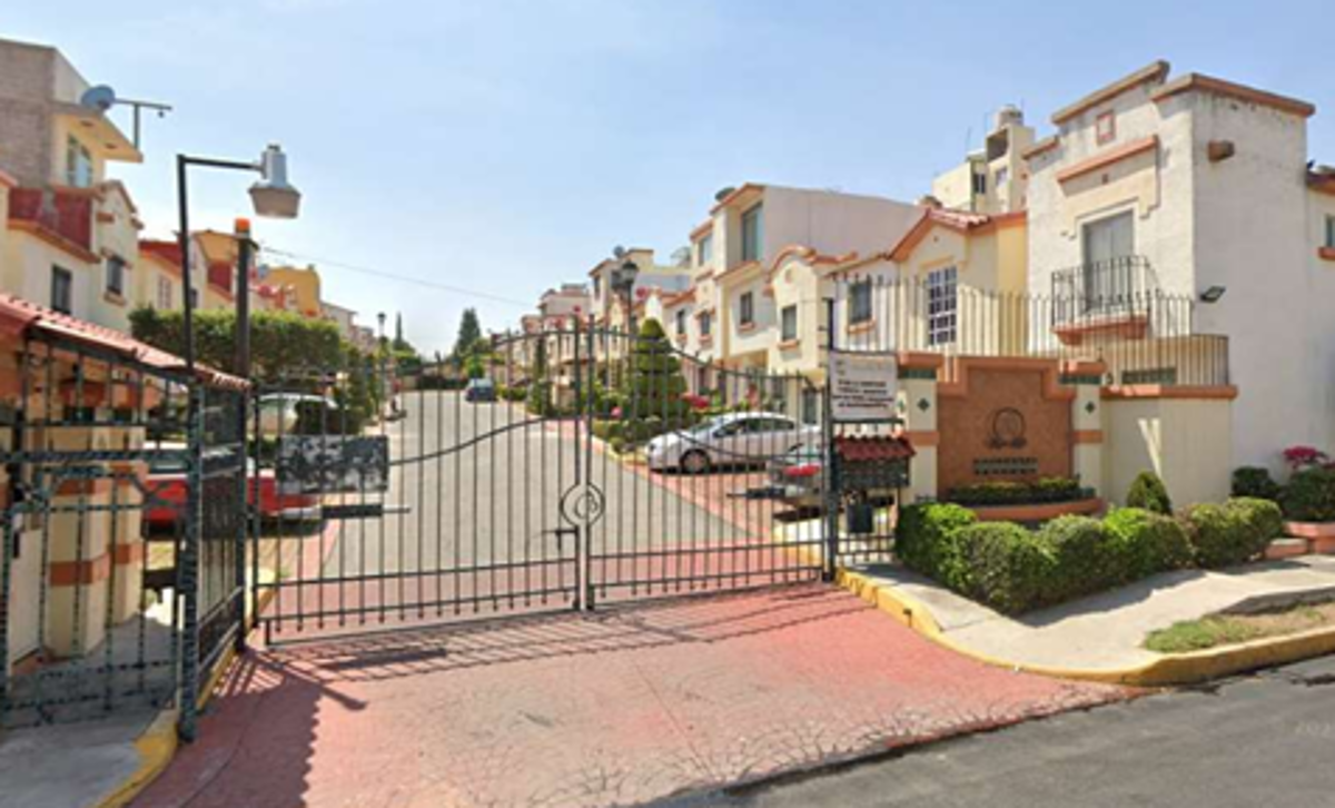 Casa en venta en Villas del Real, Tecámac — foto 1 de 4