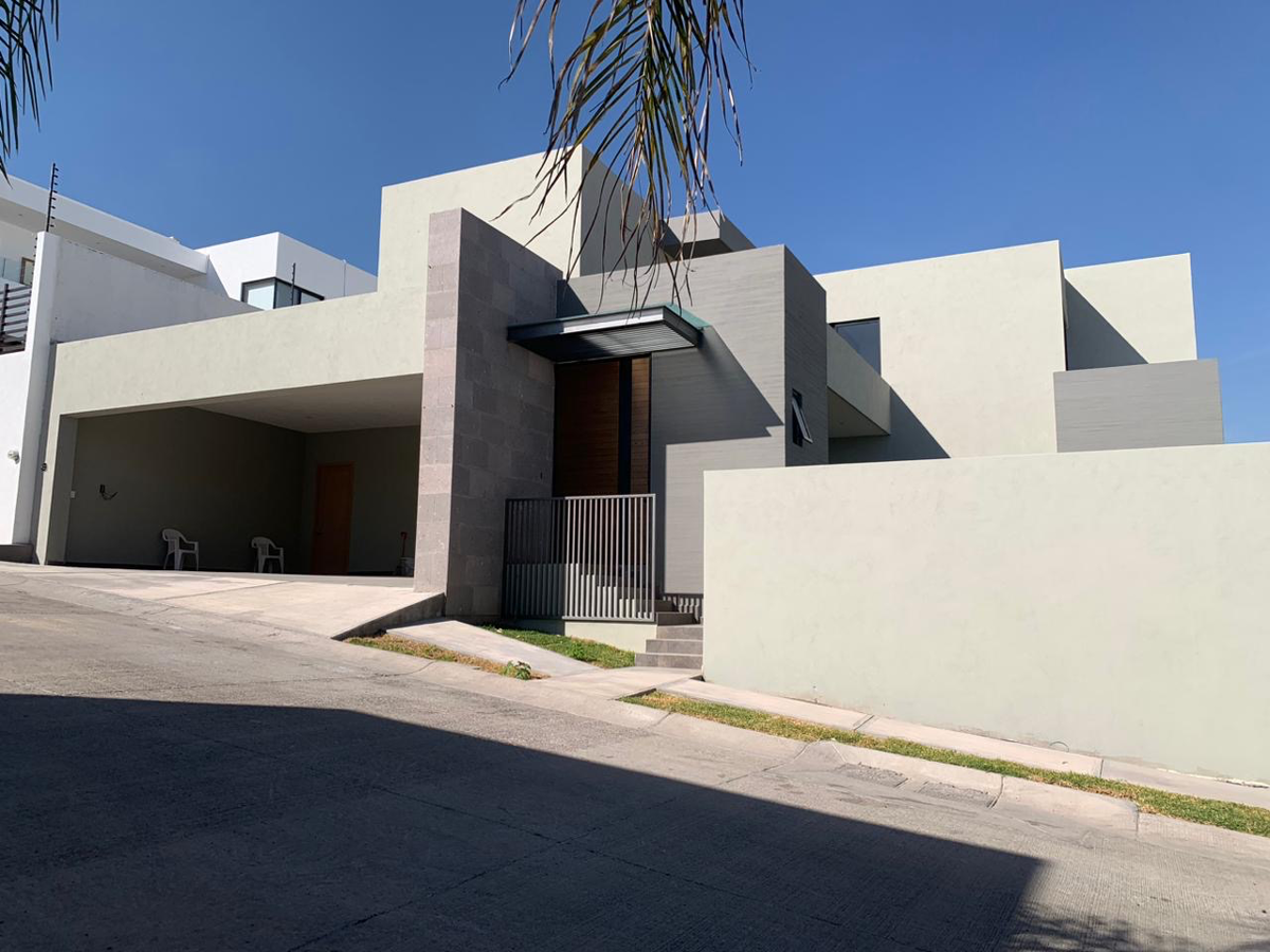 Casa en venta en Cañada del Refugio, León — foto 1 de 10