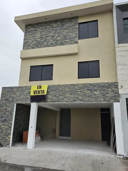 Casa en Cumbres Platino, Monterrey, Nuevo León