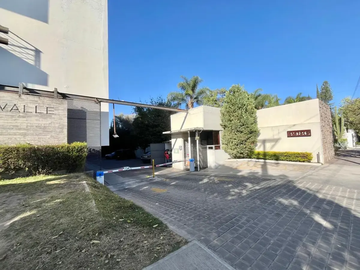 Departamento en renta en Lomas Del Valle, Zapopan — foto 1 de 26