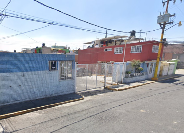 Casa en venta en Prados de Aragon, Nezahualcóyotl — foto 2 de 9