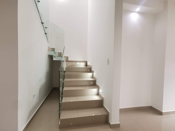Casa en venta en Lomas de la Rioja, Alvarado — foto 2 de 6