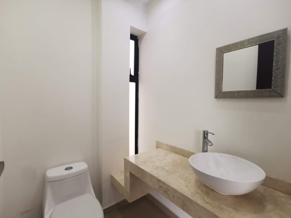 Casa en venta en Lomas de la Rioja, Alvarado — foto 3 de 6