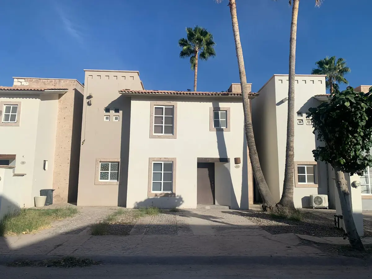Casa en renta en Santa Bárbara, Torreón — foto 1 de 14