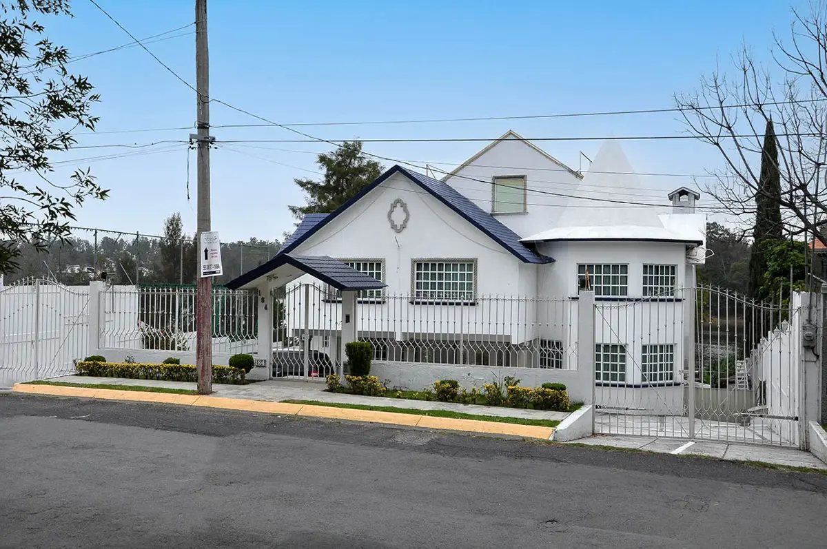 Casa en venta en Bosques del Lago, Cuautitlán Izcalli — foto 1 de 50