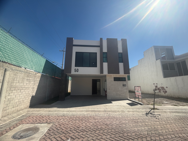 Casa en Zona Cementos Atoyac, Puebla, Puebla