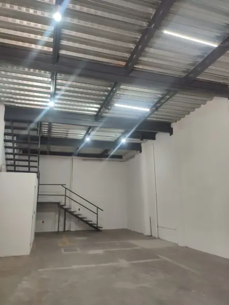 Bodega en renta en Ampliación Hacienda de la Huerta, Morelia — foto 2 de 12