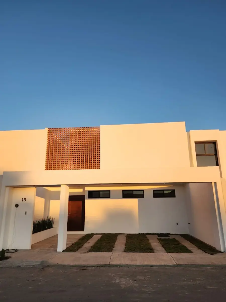 Casa en venta en Residencial Santa Fe, Corregidora — foto 1 de 16