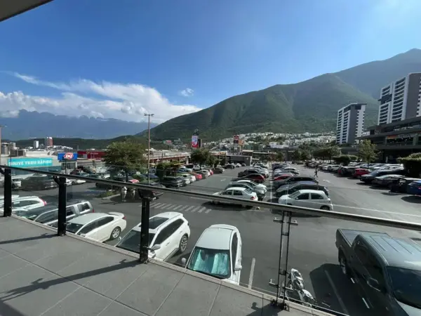 Local en renta en Colinas de San Jerónimo, Monterrey — foto 3 de 4