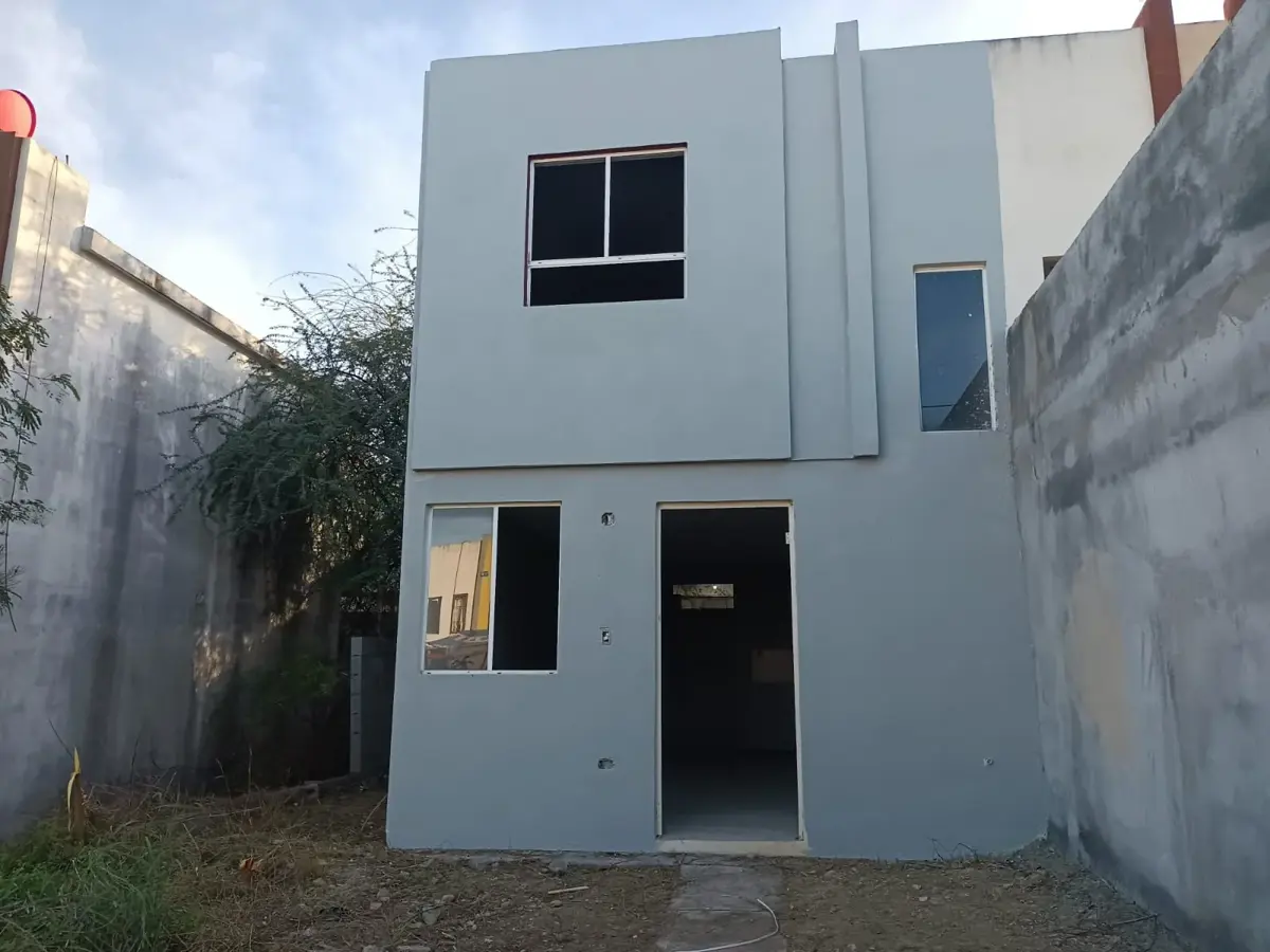 Casa en venta en Valle del Roble, Cadereyta Jiménez — foto 1 de 7