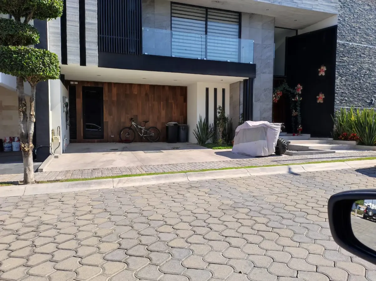 Casa en venta en Lomas de Angelópolis II, San Andrés Cholula — foto 1 de 16