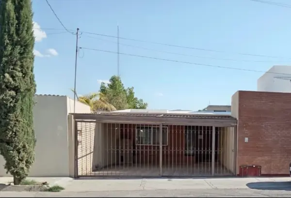 Casa en venta en Ampliación la Rosita, Torreón — foto 2 de 26