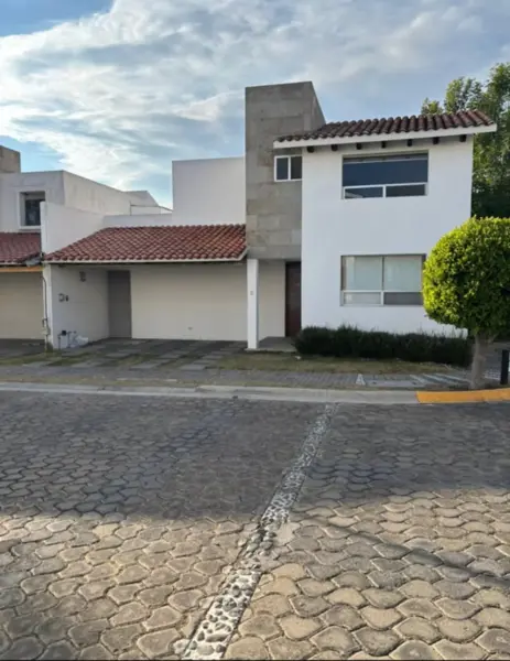 Casa en renta en Lomas de Angelópolis, San Andrés Cholula, Puebla