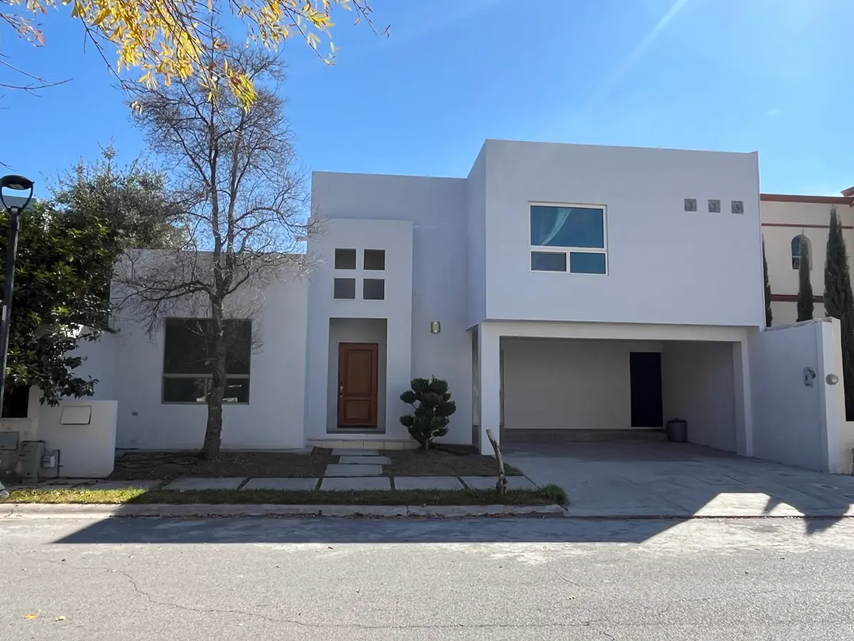 Casa en venta en Quinta Real, Saltillo — foto 1 de 22