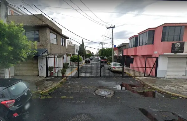 Casa en venta en Valle de Aragon, Nezahualcóyotl — foto 3 de 12