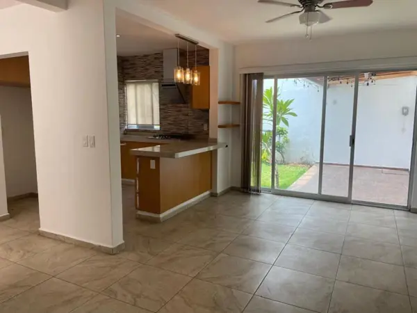Casa en venta en Pedregal de las Fuentes, Jiutepec — foto 3 de 20