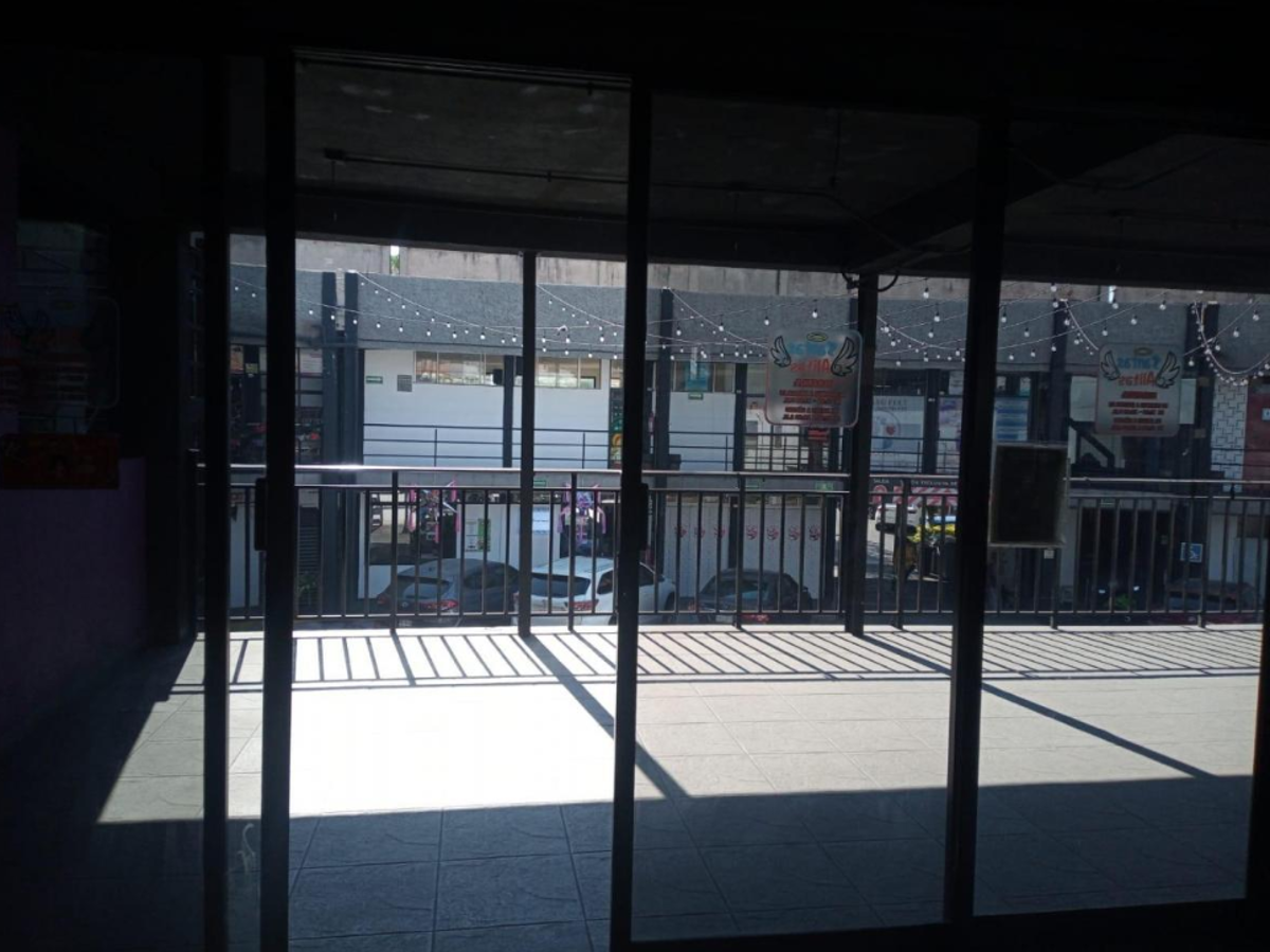 Local en renta en Bosques de Aragon, Nezahualcóyotl — foto 1 de 17
