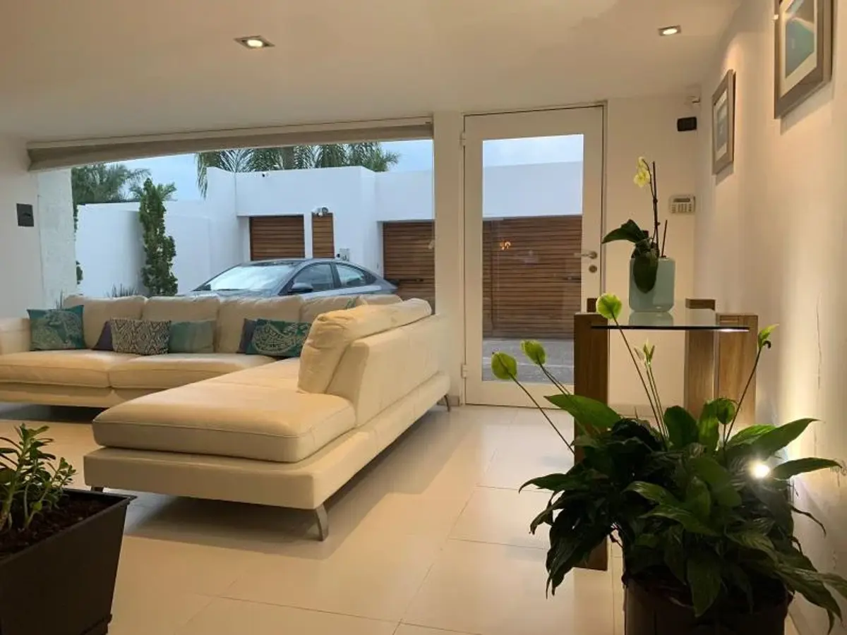 Casa en renta en Villas de Irapuato, Irapuato — foto 1 de 43