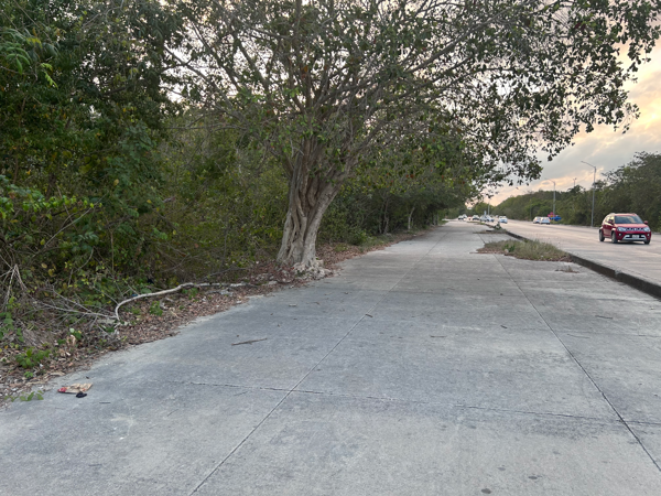 Terreno en venta en Cruz de Servicios, Playa del Carmen — foto 3 de 3