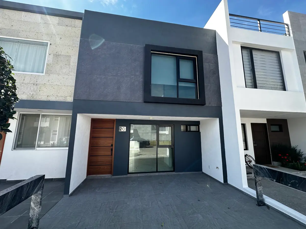 Casa en venta en Cuanalá, Juan C. Bonilla — foto 1 de 32