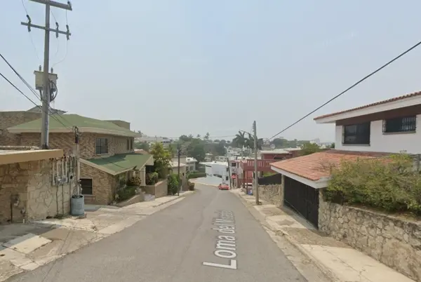 Casa en venta en Lomas de Rosales, Tampico — foto 2 de 12