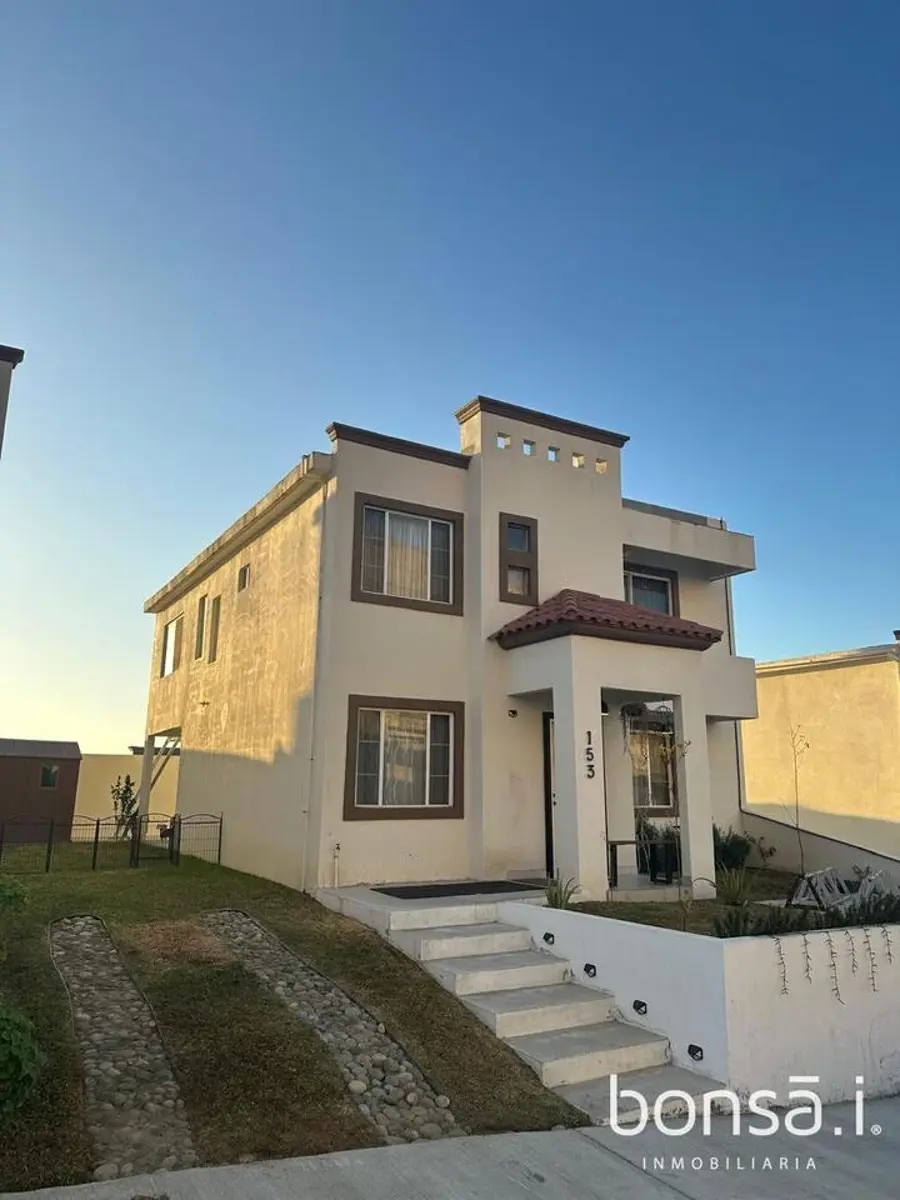 Casa en venta en Colinas del Sauzal, Ensenada — foto 1 de 12