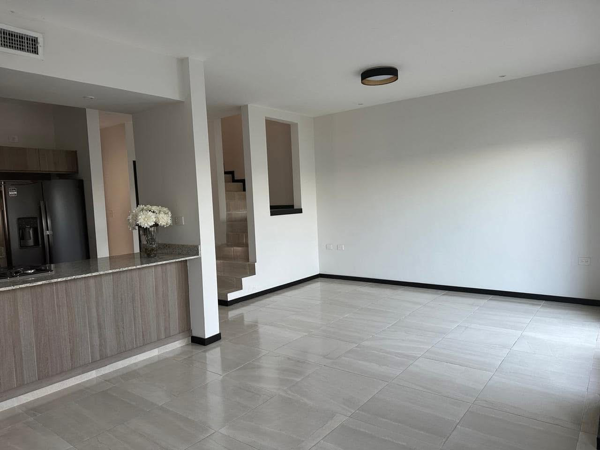 Casa en venta en Los Viñedos, Torreón — foto 3 de 9