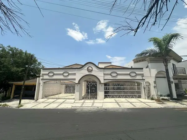 Casa en renta en Las Cumbres, Monterrey, Nuevo León