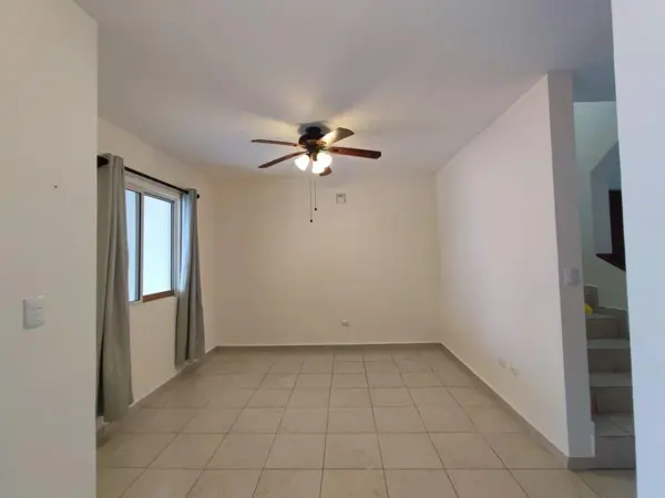 Casa en renta en Mitras Poniente, García — foto 2 de 12