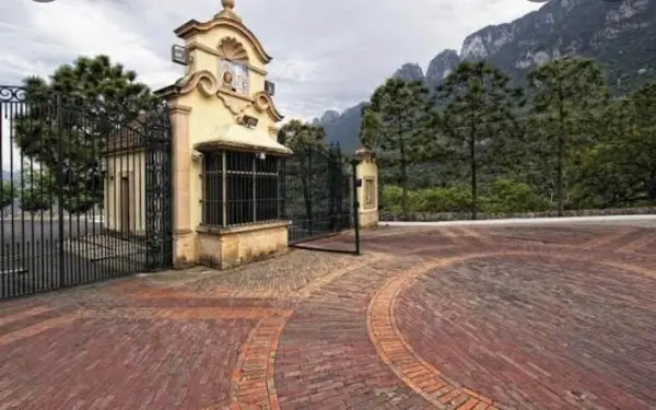 Terreno en venta en Olinala, San Pedro Garza García — foto 2 de 2