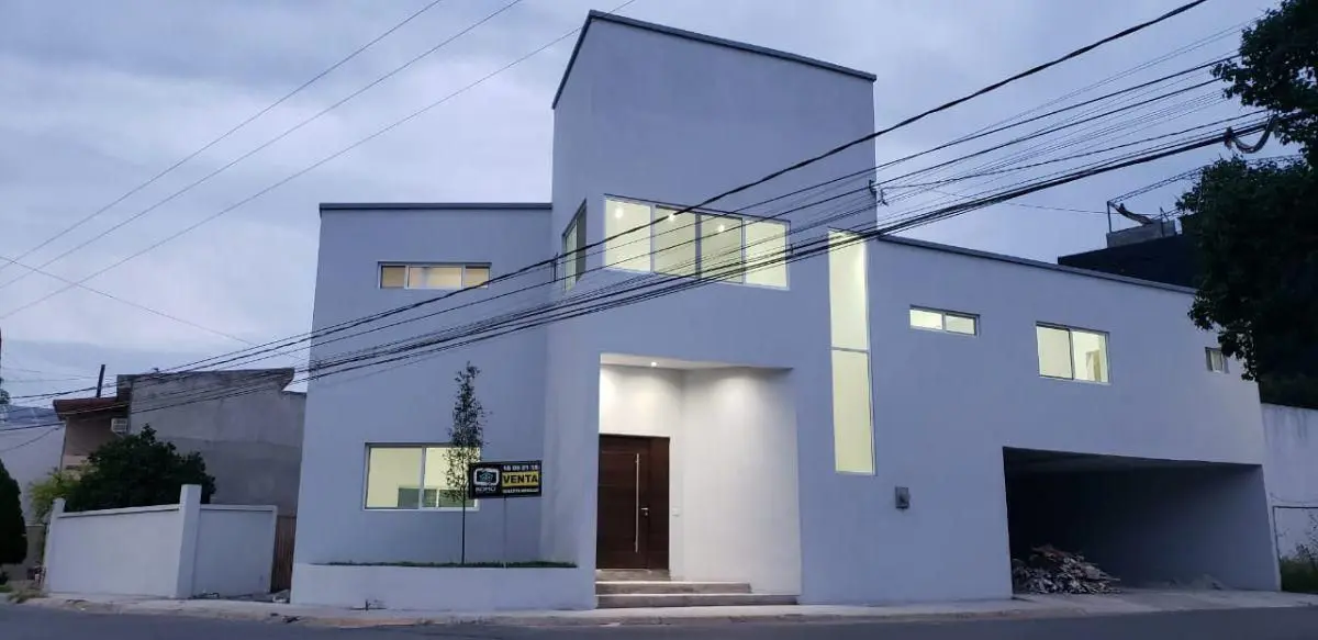 Casa en venta en Contry, Monterrey — foto 1 de 13