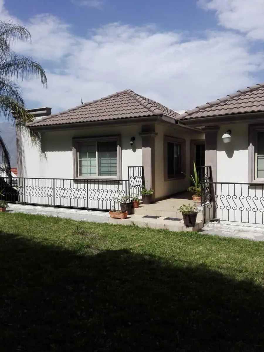 Casa en venta en Pedregal del Valle, San Pedro Garza García — foto 1 de 11