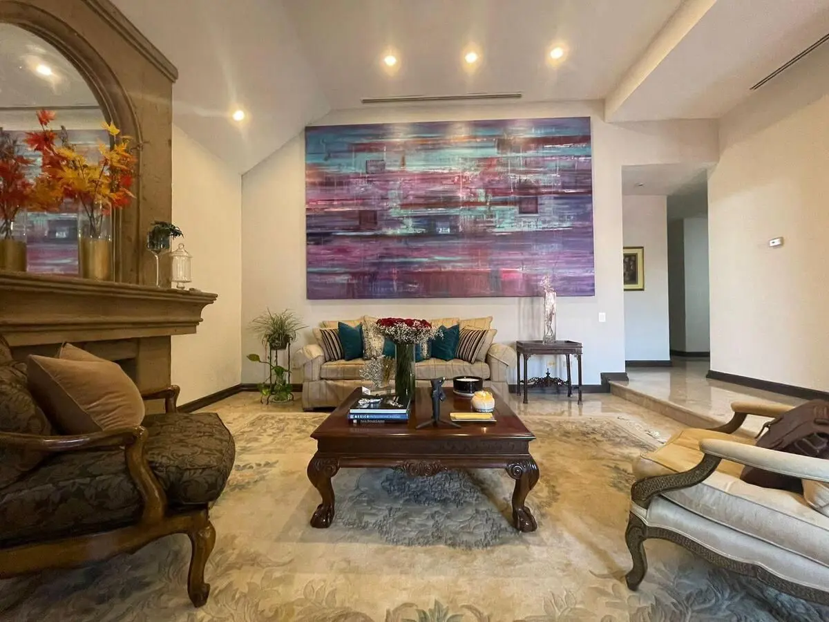 Casa en venta en Del Valle, San Pedro Garza García — foto 1 de 28