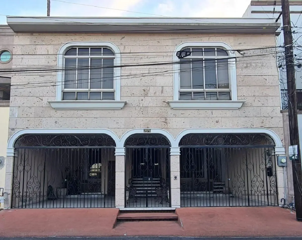 Casa en venta en Las Cumbres, Monterrey — foto 1 de 25