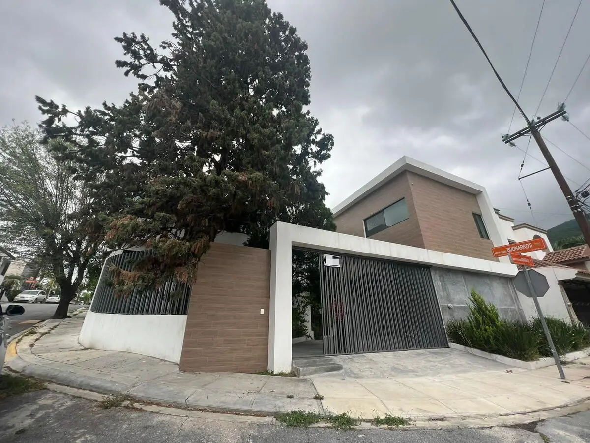 Casa en venta en Contry la Silla, Guadalupe — foto 1 de 13