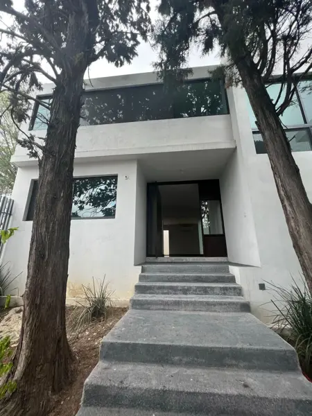 Casa en venta en Contry la Silla, Guadalupe — foto 2 de 13