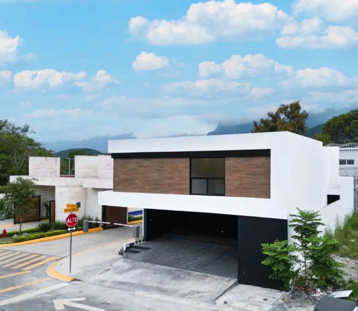 Casa en venta en Los Cristales, Monterrey — foto 1 de 20