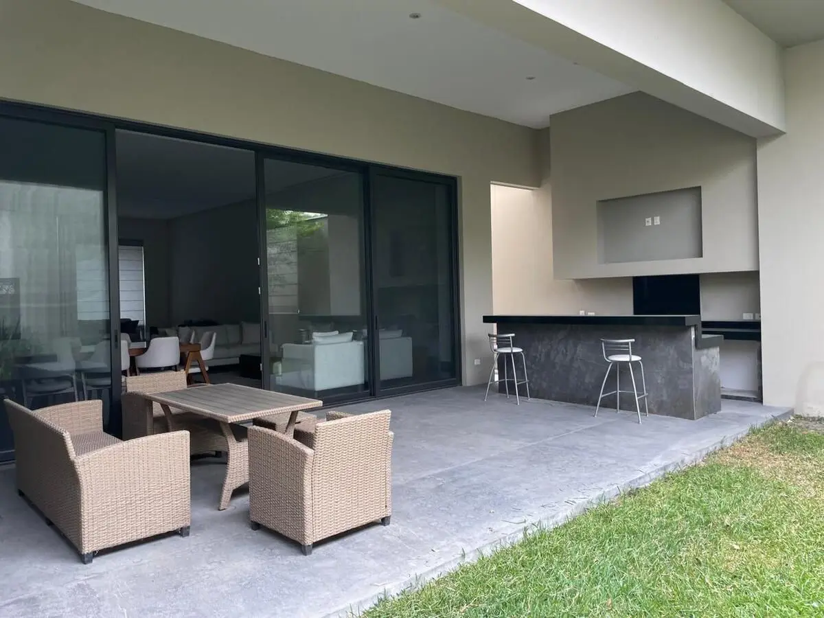 Casa en venta en Del Valle, San Pedro Garza García — foto 1 de 12