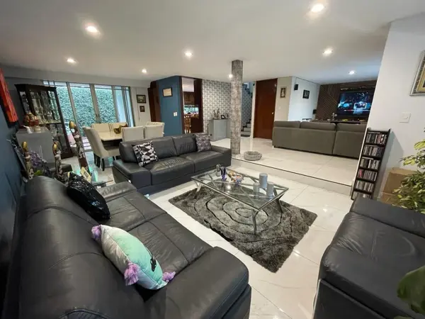 Casa en venta en Jardines de la Florida, Naucalpan de Juárez — foto 2 de 10