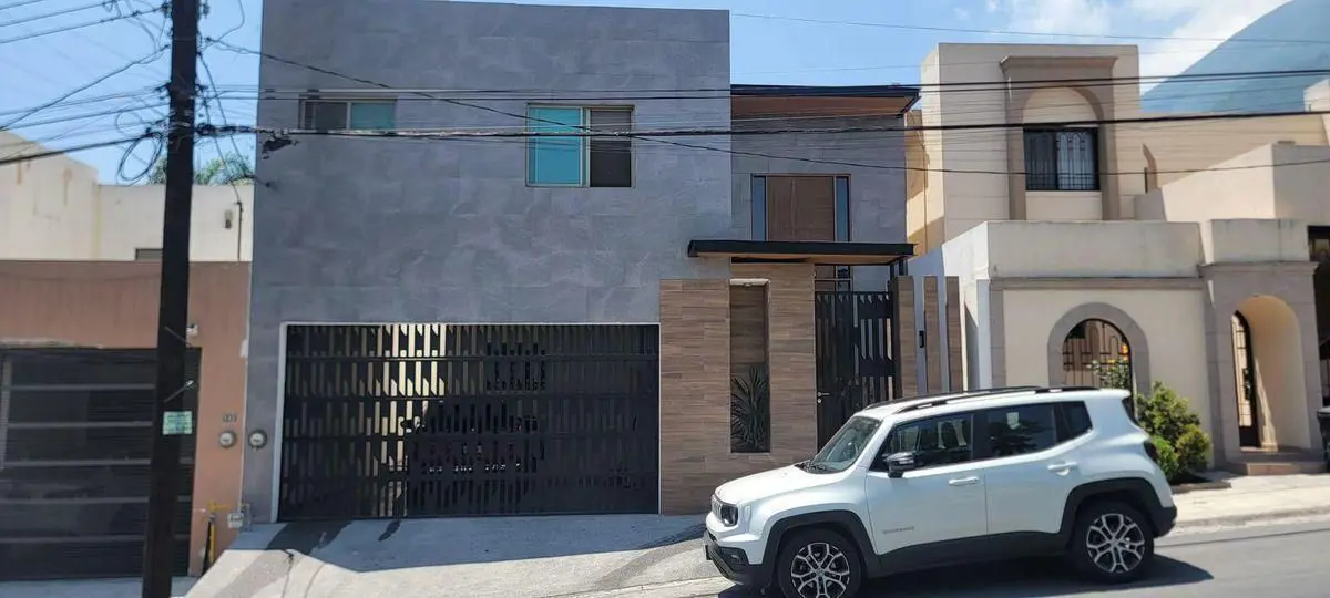 Casa en venta en Las Cumbres, Monterrey — foto 1 de 18