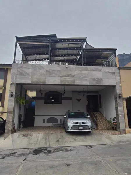 Casa en venta en Las Cumbres, Monterrey, Nuevo León Casa en venta en Las Cumbres, Monterrey, Nuevo León