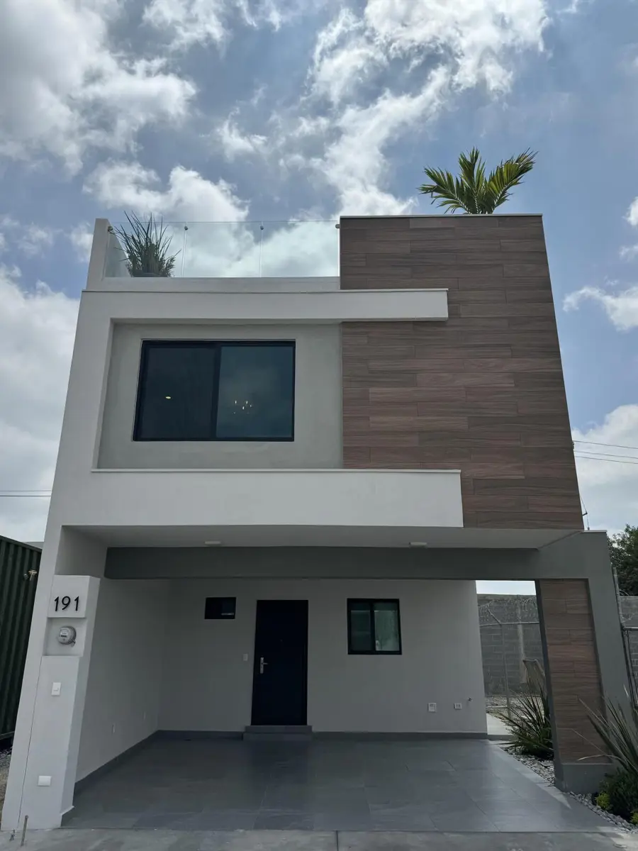 Casa en venta en Balcones de las Puentes, San Nicolás de los Garza — foto 1 de 24