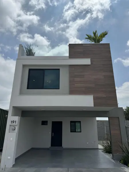 Casa en venta en Balcones de las Puentes, San Nicolás de los Garza, Nuevo León