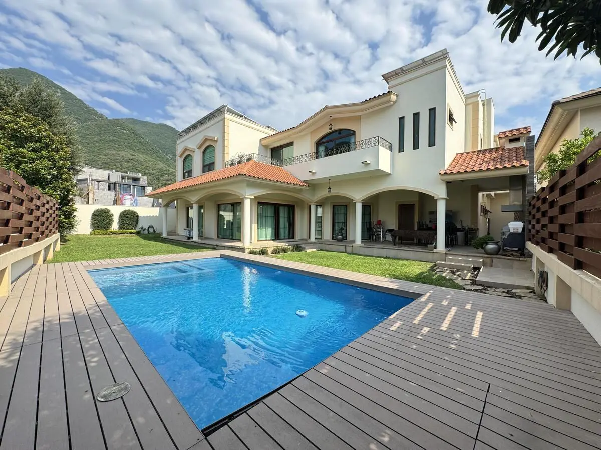 Casa en venta en Monterrey Centro, Monterrey — foto 1 de 16