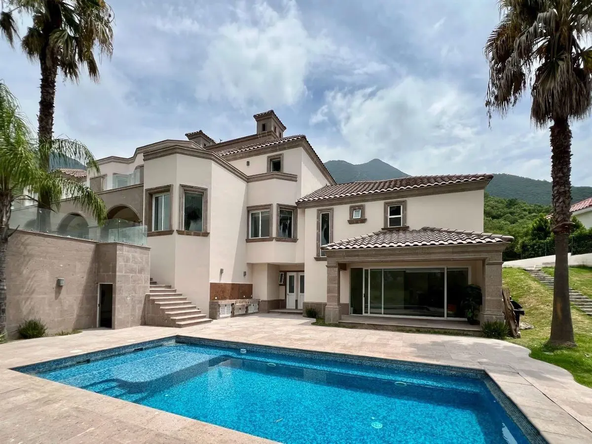 Casa en venta en Bosques de las Misiones Sector Encino, Santiago — foto 1 de 12