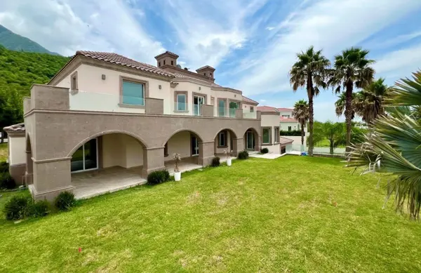 Casa en venta en Bosques de las Misiones Sector Encino, Santiago — foto 2 de 12